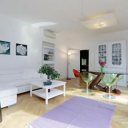 Condotti Charme - My Extra Apartment *